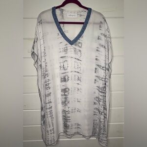 Walker & Wade white and gray kaftan-style top/ dress coverup size small
